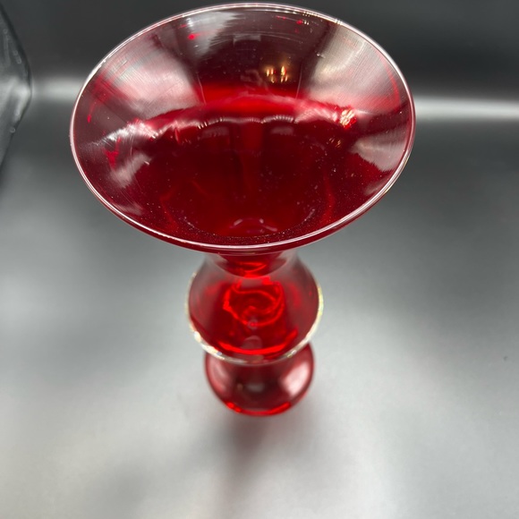 Ruby Red 11 Inch Hour Glass Stem Vase Absolutely Gorgeous / Stunning Home Decor - Picture 8 of 10